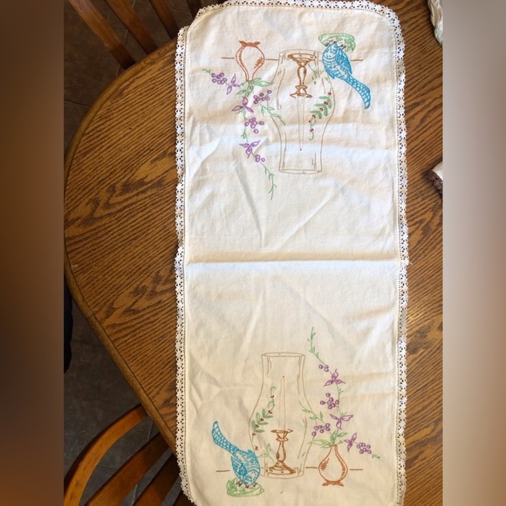Vintage Handmade Embroidered Dresser Scarf Doily Table Linen
